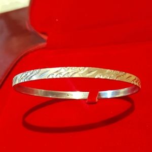 925 SILVER BANGLE WITH ORNATE DESIGN